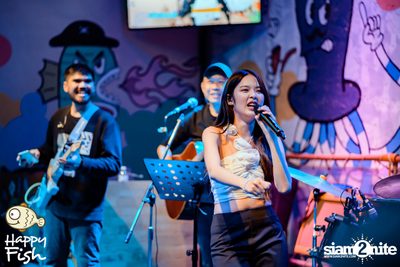 คอนเสิร์ต JEEP ft. First, KIN และ KIDDO ที่ Happy Fish Asiatique — photo 155