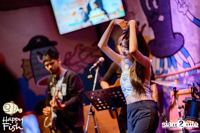 คอนเสิร์ต JEEP ft. First, KIN และ KIDDO ที่ Happy Fish Asiatique — photo 156
