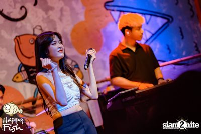คอนเสิร์ต JEEP ft. First, KIN และ KIDDO ที่ Happy Fish Asiatique — photo 167