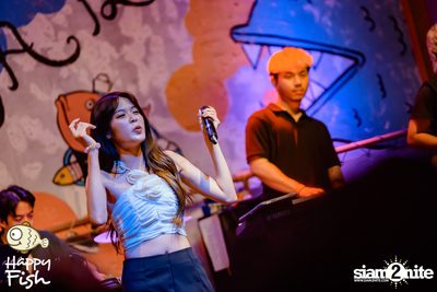 คอนเสิร์ต JEEP ft. First, KIN และ KIDDO ที่ Happy Fish Asiatique — photo 168