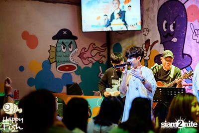 คอนเสิร์ต JEEP ft. First, KIN และ KIDDO ที่ Happy Fish Asiatique — photo 191
