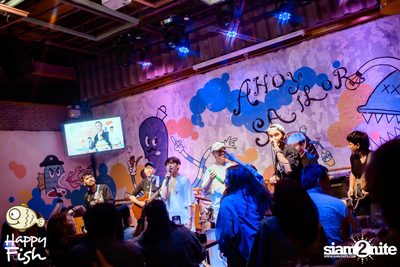 คอนเสิร์ต JEEP ft. First, KIN และ KIDDO ที่ Happy Fish Asiatique — photo 193