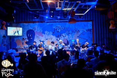คอนเสิร์ต JEEP ft. First, KIN และ KIDDO ที่ Happy Fish Asiatique — photo 194