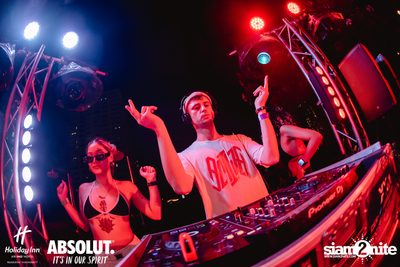 Answer Techno Pool Party at Holiday Inn Sukhumvit  — photo 197