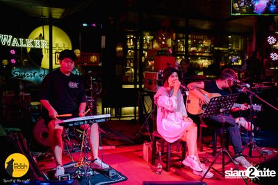 Ink Waruntorn at Fullmoon Terrace & Bar — photo 14