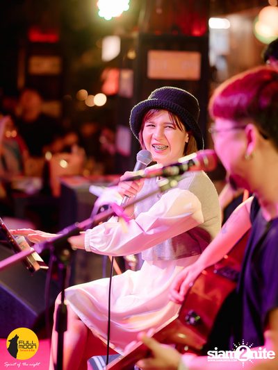 Ink Waruntorn at Fullmoon Terrace & Bar — photo 23