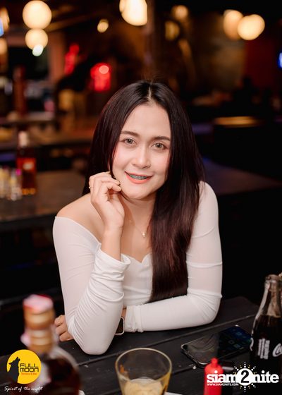 Ink Waruntorn at Fullmoon Terrace & Bar — photo 33