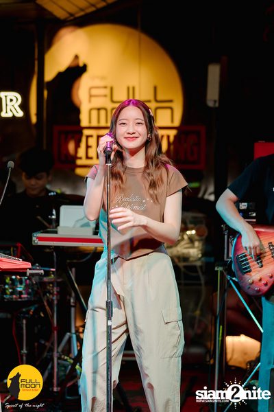 Ink Waruntorn at Fullmoon Terrace & Bar — photo 77