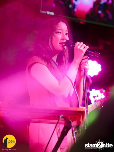 Ink Waruntorn at Fullmoon Terrace & Bar — photo 87
