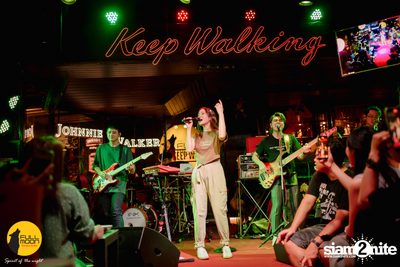 Ink Waruntorn at Fullmoon Terrace & Bar — photo 91