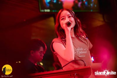 Ink Waruntorn at Fullmoon Terrace & Bar — photo 108