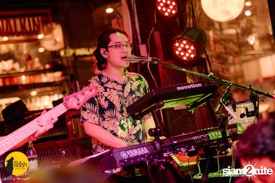 Ink Waruntorn at Fullmoon Terrace & Bar — photo 111