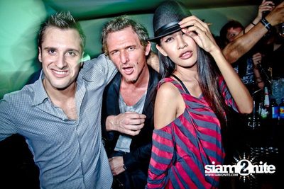 SUK 11 CLUB CRAWL — photo 1