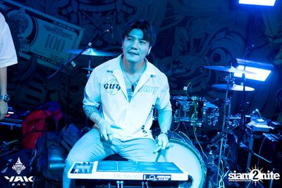 Burin Concert at Yak Bar — photo 5
