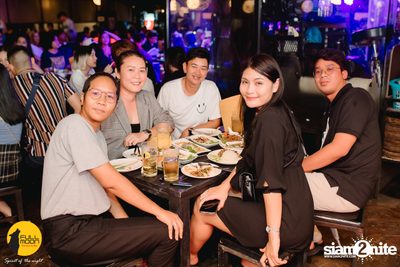 ภาพบรรยากาศคอนเสิร์ต Klear ที่ร้าน Fullmoon Terrace & Bar — photo 23