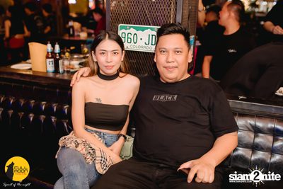 ภาพบรรยากาศคอนเสิร์ต Klear ที่ร้าน Fullmoon Terrace & Bar — photo 34