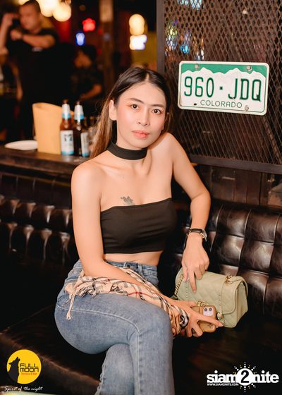 ภาพบรรยากาศคอนเสิร์ต Klear ที่ร้าน Fullmoon Terrace & Bar — photo 36