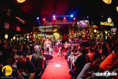 ภาพบรรยากาศคอนเสิร์ต Klear ที่ร้าน Fullmoon Terrace & Bar — photo 53