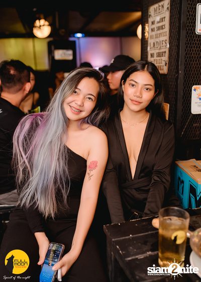 ภาพบรรยากาศคอนเสิร์ต Klear ที่ร้าน Fullmoon Terrace & Bar — photo 57