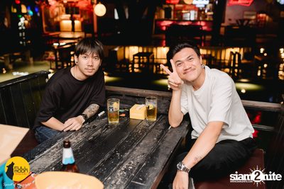 ภาพบรรยากาศคอนเสิร์ต Klear ที่ร้าน Fullmoon Terrace & Bar — photo 61