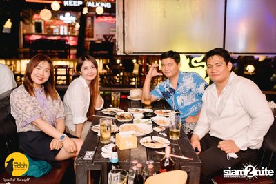 ภาพบรรยากาศคอนเสิร์ต Klear ที่ร้าน Fullmoon Terrace & Bar — photo 62