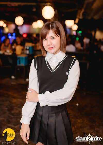 ภาพบรรยากาศคอนเสิร์ต Klear ที่ร้าน Fullmoon Terrace & Bar — photo 84