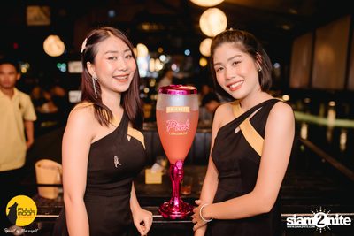 ภาพบรรยากาศคอนเสิร์ต Klear ที่ร้าน Fullmoon Terrace & Bar — photo 89