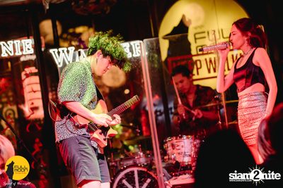 ภาพบรรยากาศคอนเสิร์ต Klear ที่ร้าน Fullmoon Terrace & Bar — photo 99