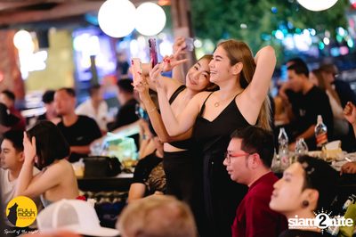 ภาพบรรยากาศคอนเสิร์ต Klear ที่ร้าน Fullmoon Terrace & Bar — photo 108