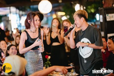 ภาพบรรยากาศคอนเสิร์ต Klear ที่ร้าน Fullmoon Terrace & Bar — photo 122