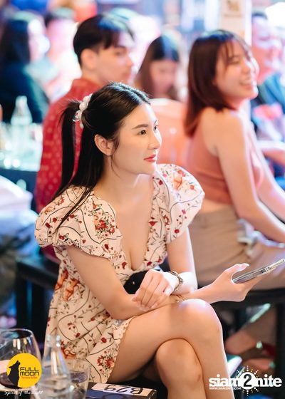 ภาพบรรยากาศคอนเสิร์ต Klear ที่ร้าน Fullmoon Terrace & Bar — photo 125