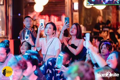 ภาพบรรยากาศคอนเสิร์ต Klear ที่ร้าน Fullmoon Terrace & Bar — photo 140