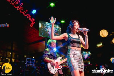 ภาพบรรยากาศคอนเสิร์ต Klear ที่ร้าน Fullmoon Terrace & Bar — photo 153