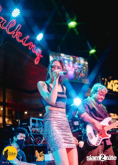 ภาพบรรยากาศคอนเสิร์ต Klear ที่ร้าน Fullmoon Terrace & Bar — photo 155