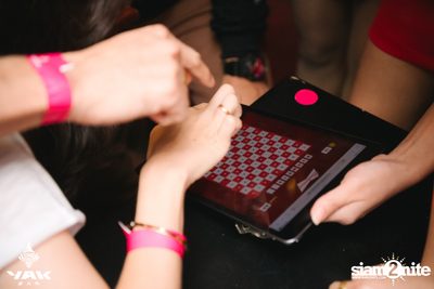 Slap Kiss x Zom Marie at Yak Bar — photo 2