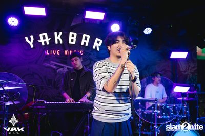 Slap Kiss x Zom Marie at Yak Bar — photo 5