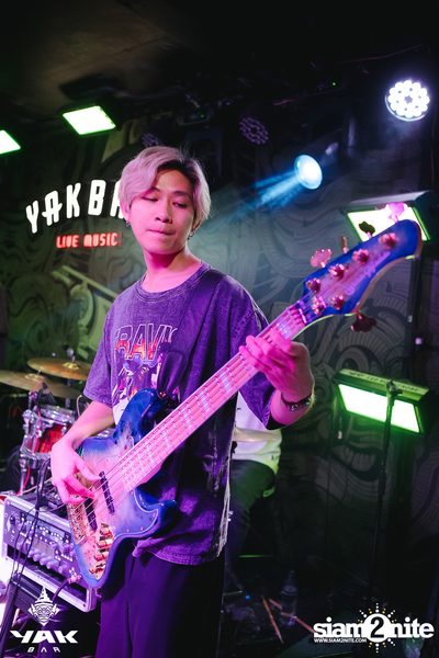 Slap Kiss x Zom Marie at Yak Bar — photo 13