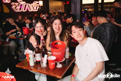 Slap Kiss x Zom Marie at Yak Bar — photo 22
