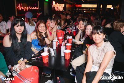 Slap Kiss x Zom Marie at Yak Bar — photo 31