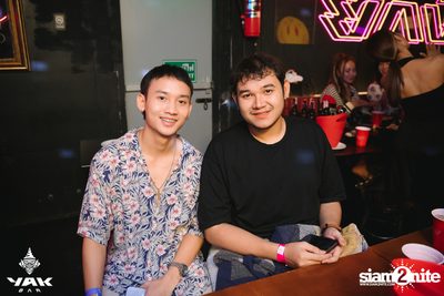 Slap Kiss x Zom Marie at Yak Bar — photo 35