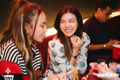 Slap Kiss x Zom Marie at Yak Bar — photo 37