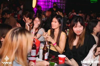 Slap Kiss x Zom Marie at Yak Bar — photo 46