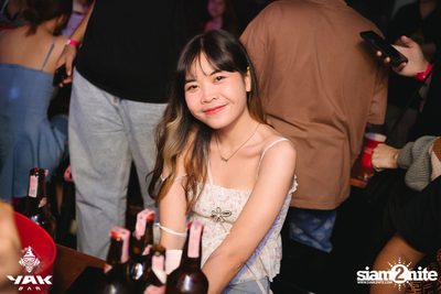 Slap Kiss x Zom Marie at Yak Bar — photo 53
