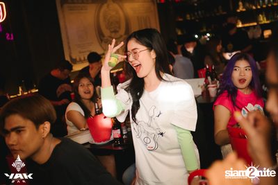 Slap Kiss x Zom Marie at Yak Bar — photo 54