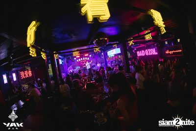 Slap Kiss x Zom Marie at Yak Bar — photo 64