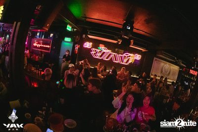 Slap Kiss x Zom Marie at Yak Bar — photo 65