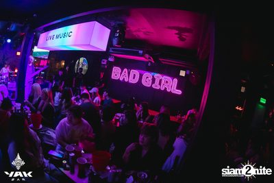 Slap Kiss x Zom Marie at Yak Bar — photo 66
