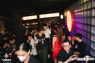 Slap Kiss x Zom Marie at Yak Bar — photo 85