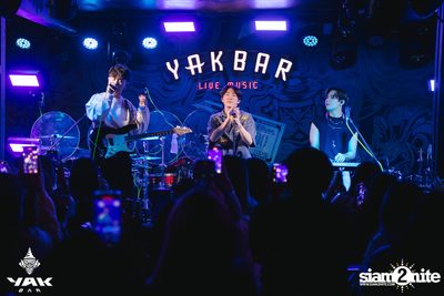 Slap Kiss x Zom Marie at Yak Bar — photo 86