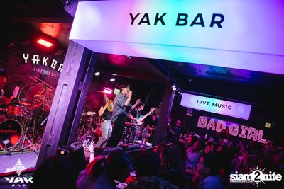 Slap Kiss x Zom Marie at Yak Bar — photo 92